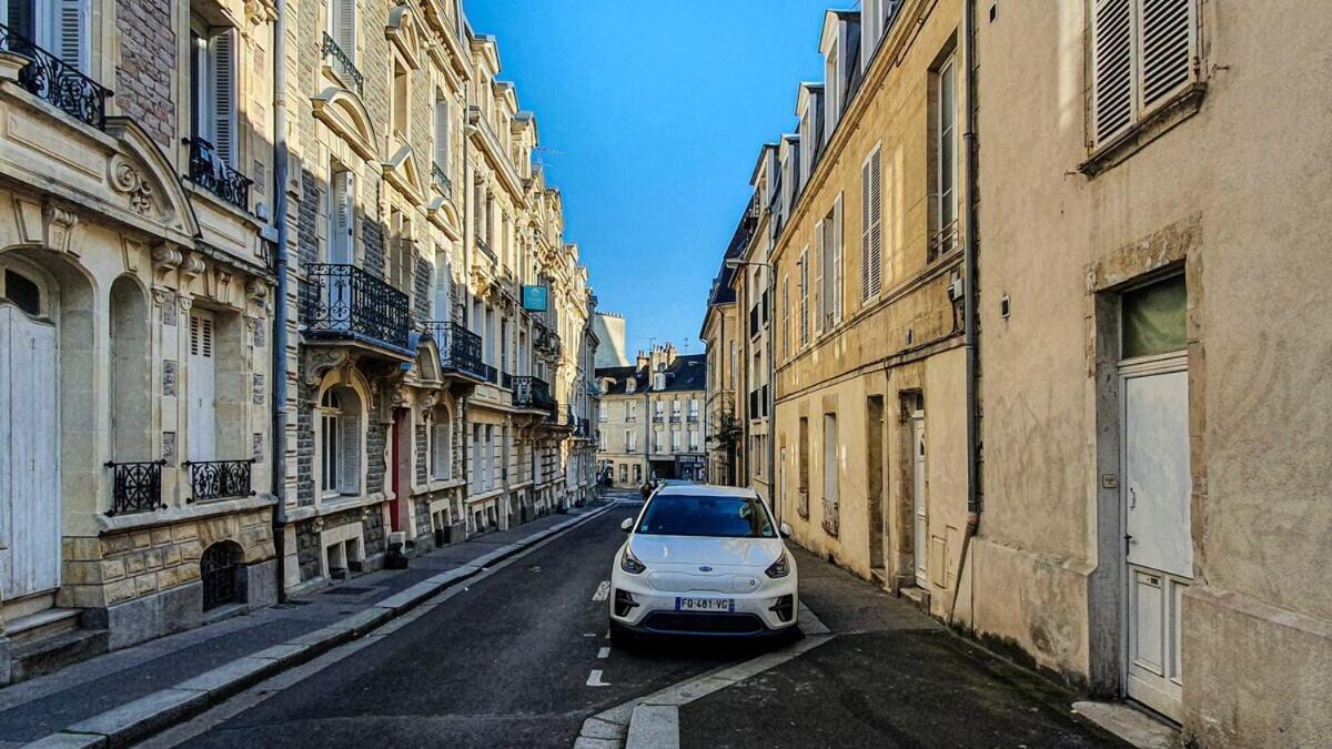 Charming Studio With View Of The Abbaye-Aux-Hommes 캉 외부 사진